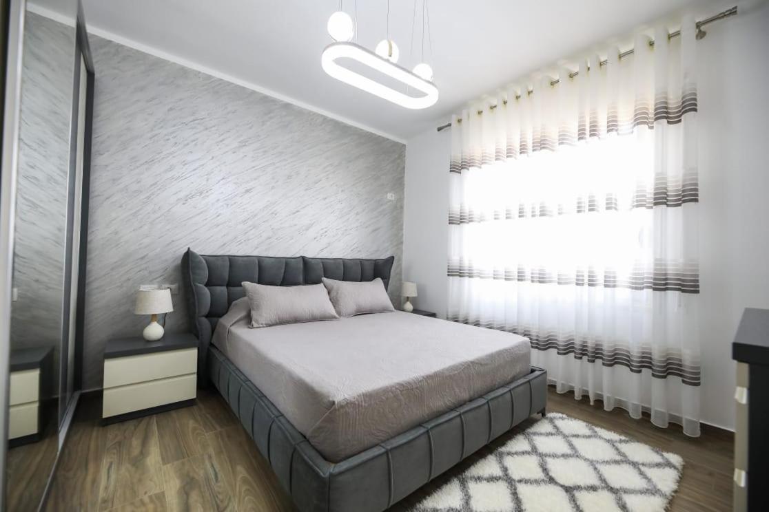 Valbona Apartament'S 1 Vlorë 外观 照片